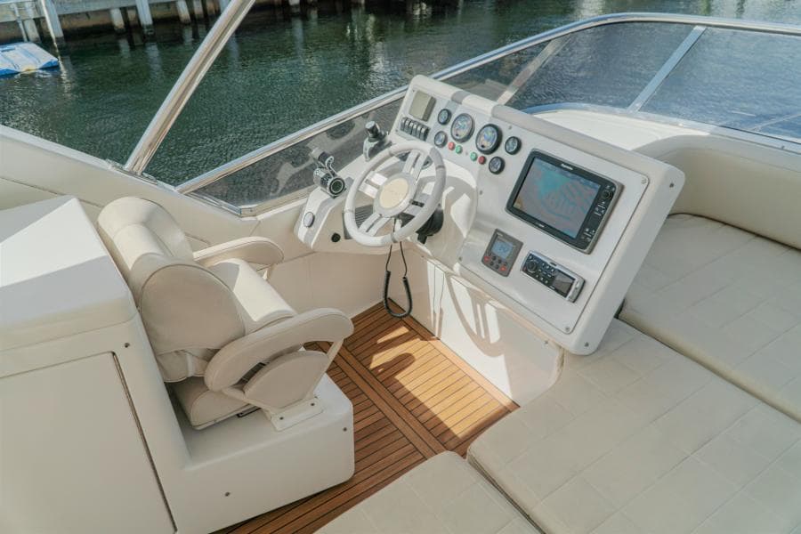 2013 Azimut FLY54