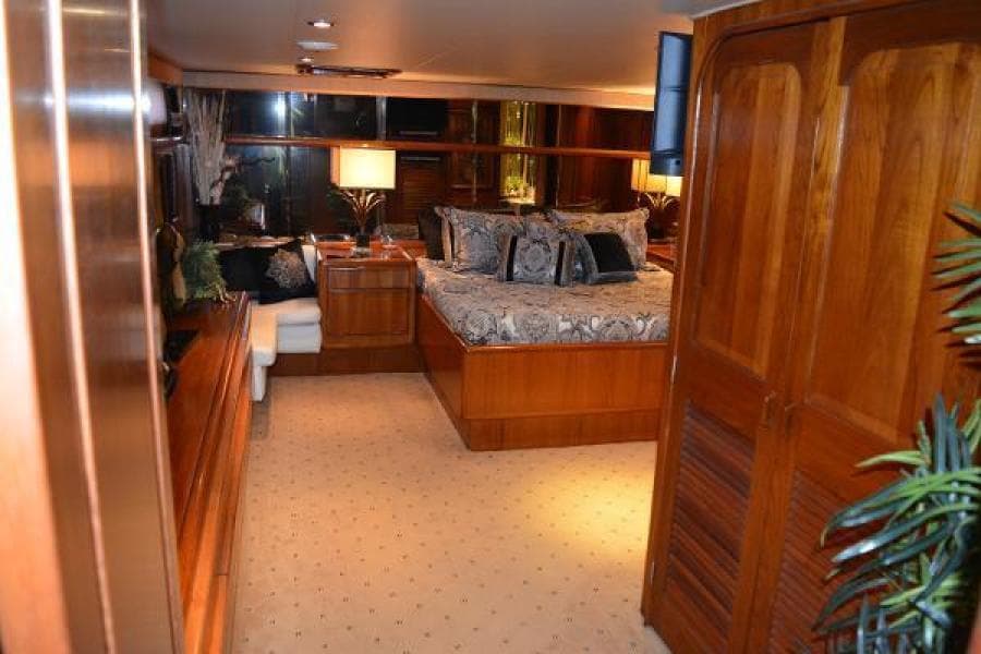 1989 Viking Motor Yacht