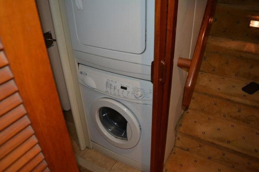 1989 Viking Motor Yacht