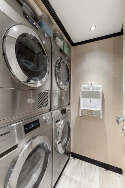 2022 Majesty Yachts 120