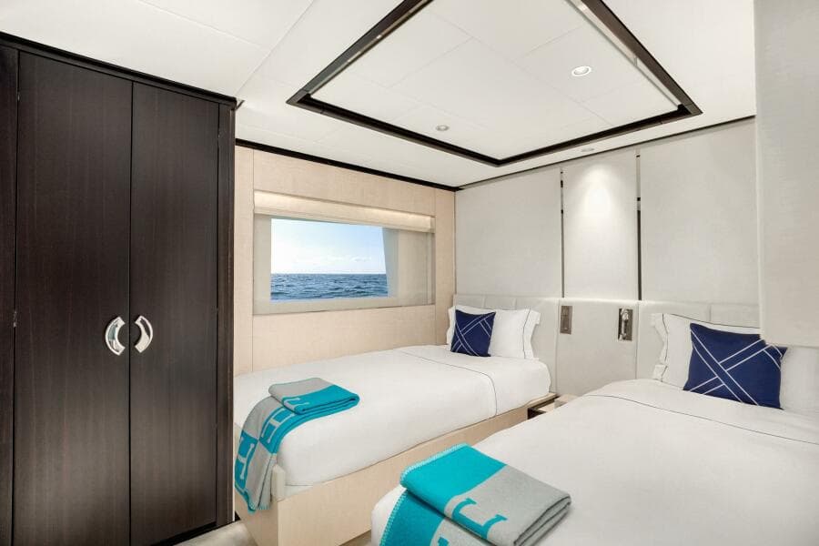 2022 Majesty Yachts 120