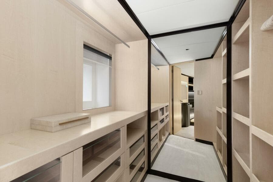 2022 Majesty Yachts 120