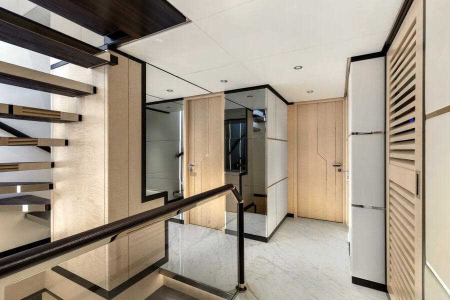 2022 Majesty Yachts 120