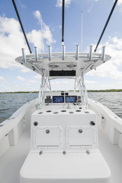 2019 Ocean Master 336 Center Console 