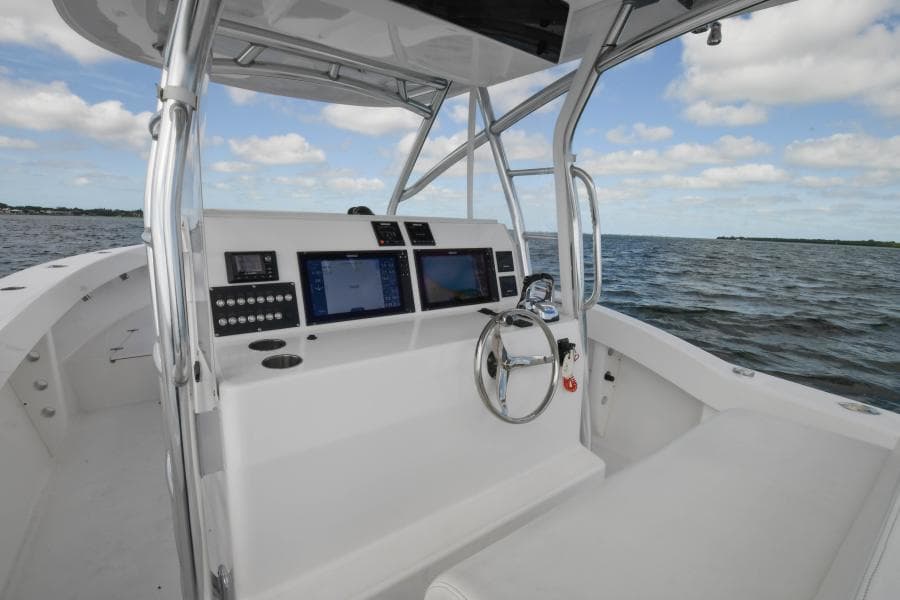 2019 Ocean Master 336 Center Console 