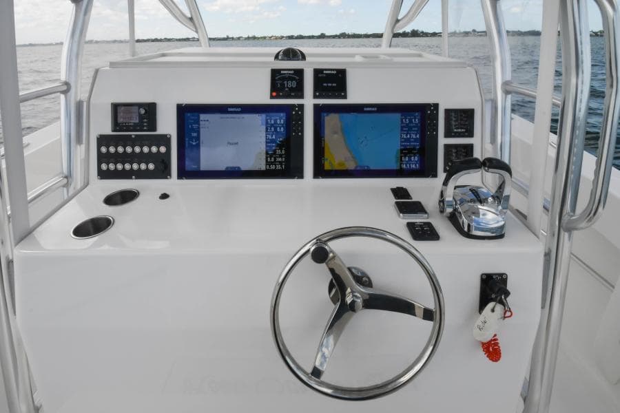 2019 Ocean Master 336 Center Console 