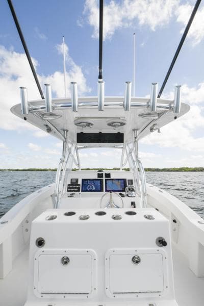 2019 Ocean Master 336 Center Console 