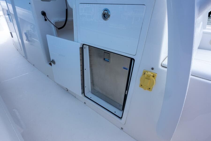 37 Regulator 2022 Dave 31