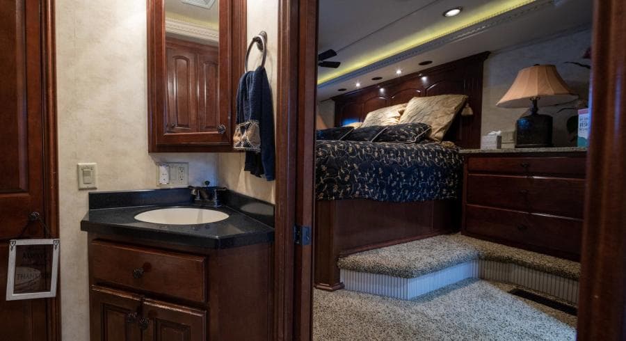 2008 Fantasy 82 Coastal Yacht - Photo 24