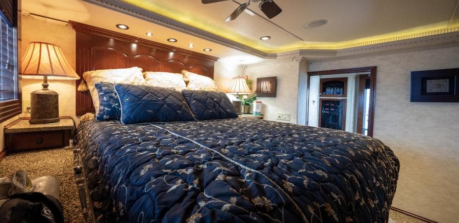 2008 Fantasy 82 Coastal Yacht - Photo 27