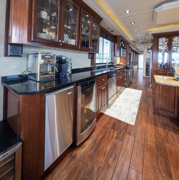 2008 Fantasy 82 Coastal Yacht - Photo 32