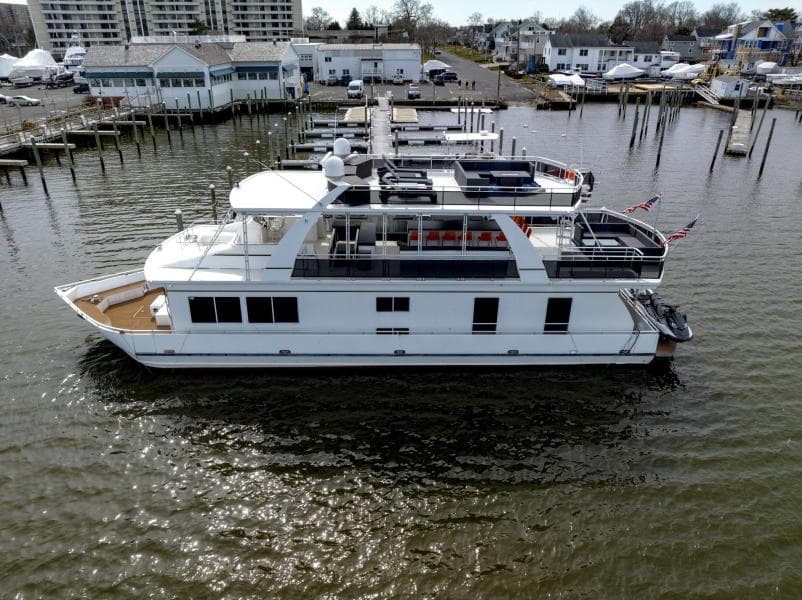2008 Fantasy 82 Coastal Yacht - Photo 1