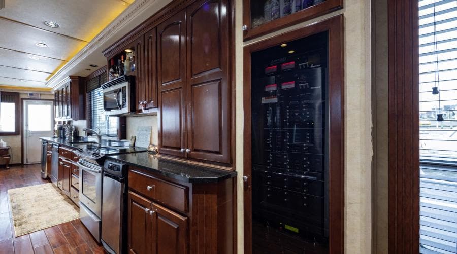 2008 Fantasy 82 Coastal Yacht - Photo 30