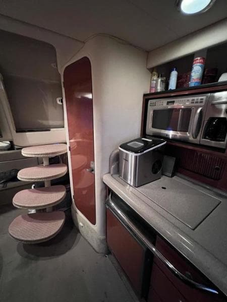 2005 Sea Ray Sundancer 320