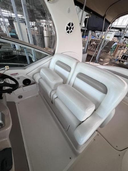 2005 Sea Ray Sundancer 320