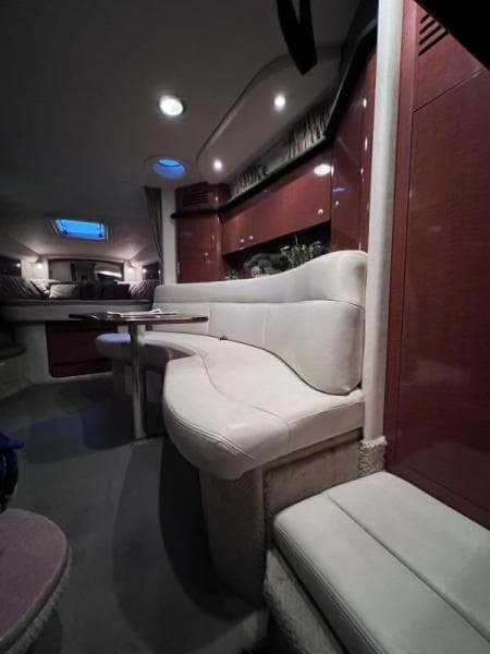 2005 Sea Ray Sundancer 320