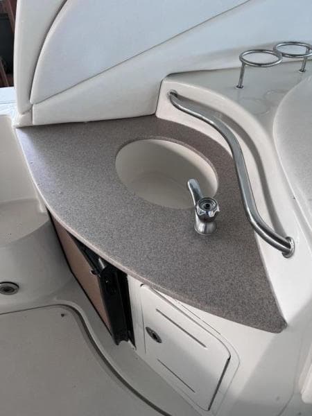 2005 Sea Ray Sundancer 320