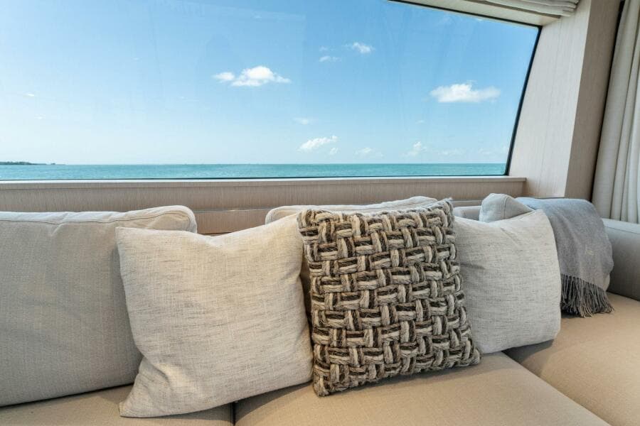 2023 Ferretti Yachts 780