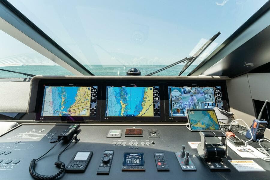 2023 Ferretti Yachts 780