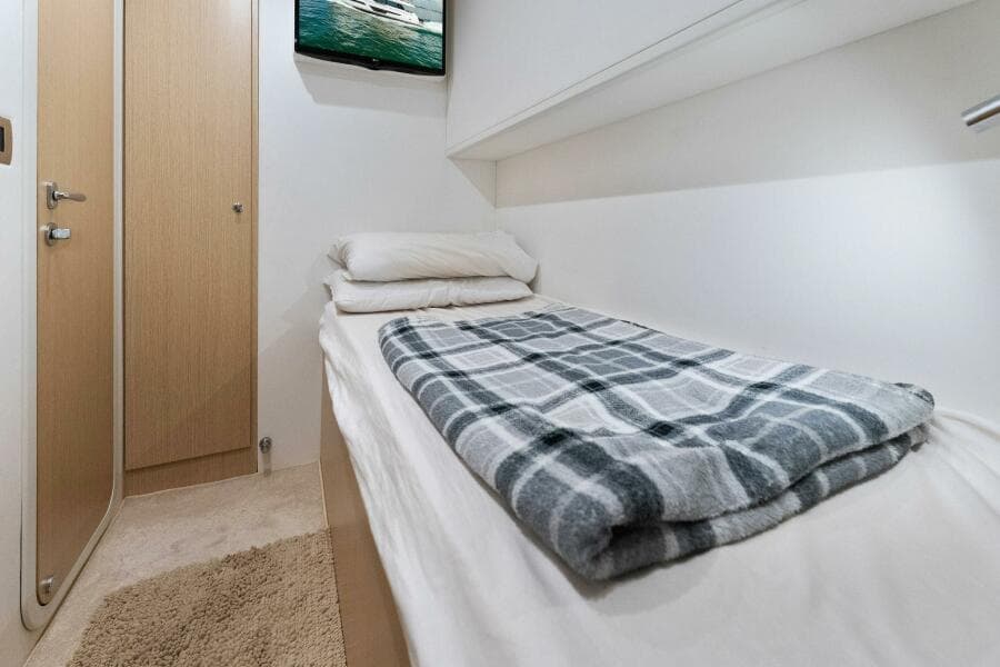 2023 Ferretti Yachts 780