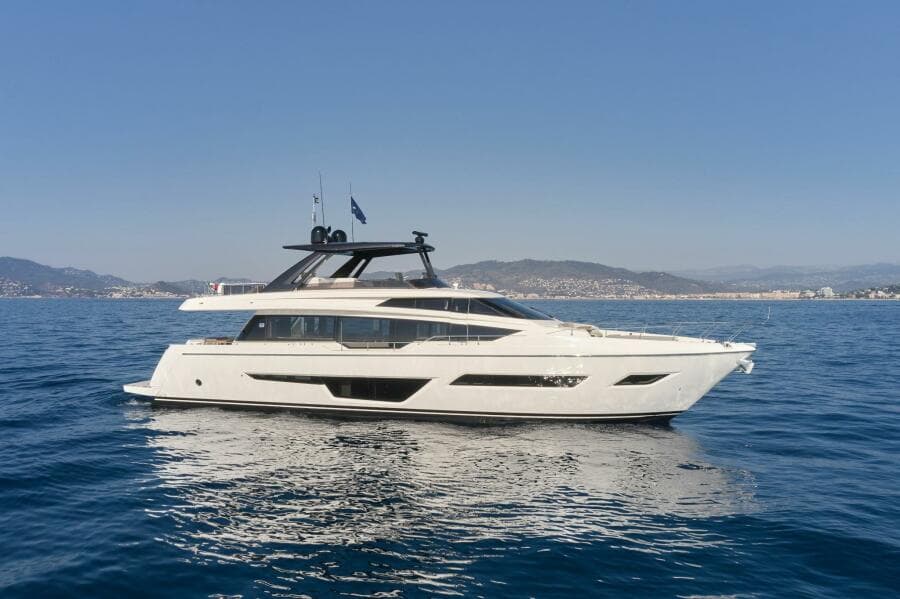 2023 Ferretti Yachts 780