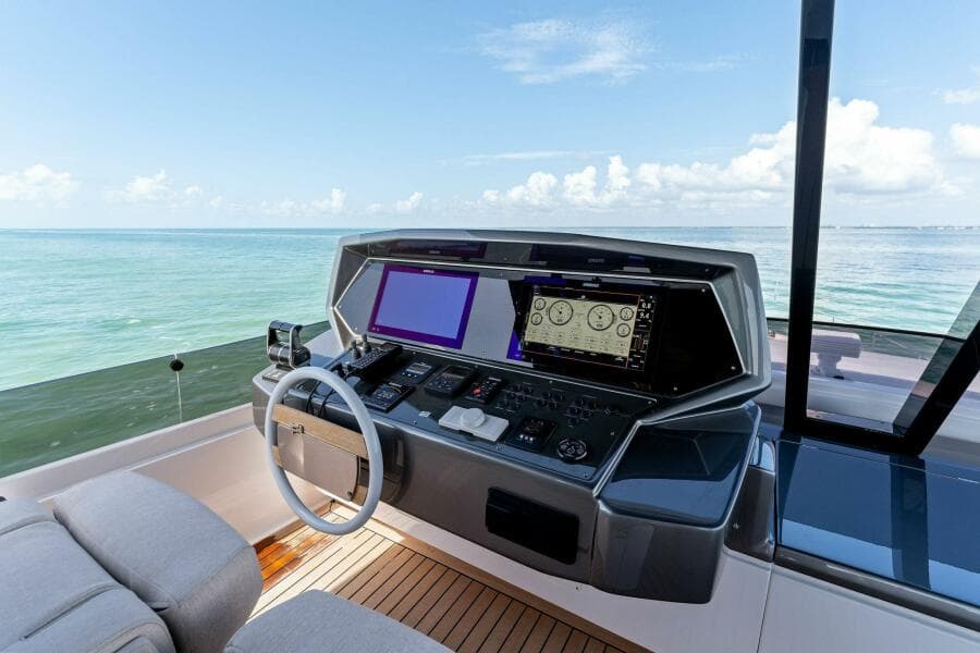 2023 Ferretti Yachts 780