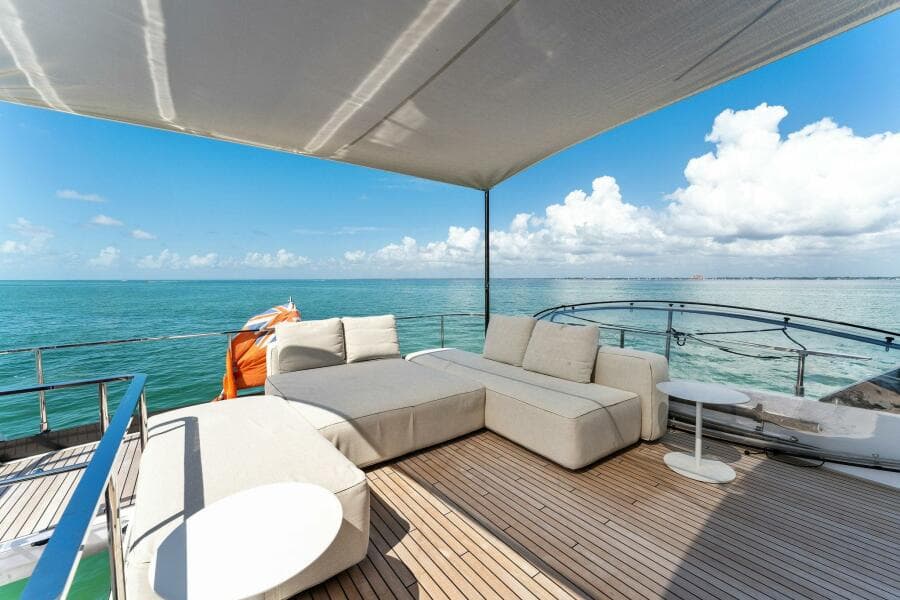 2023 Ferretti Yachts 780