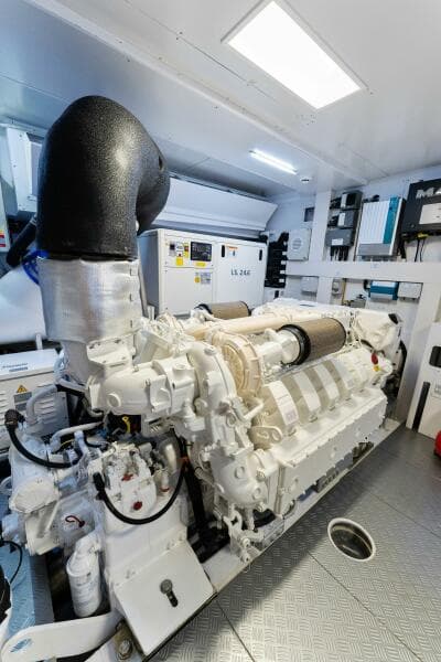 2023 Ferretti Yachts 780