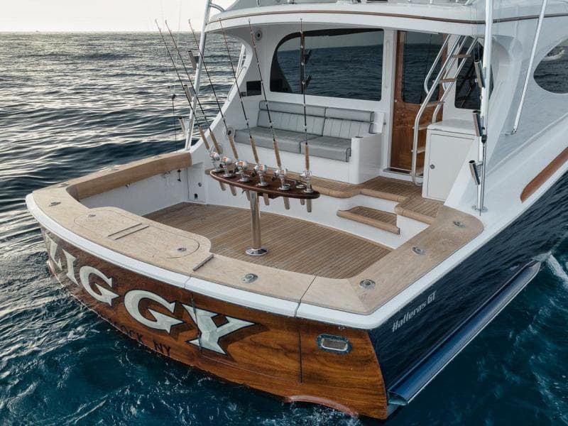 2020 Hatteras Convertible GT59