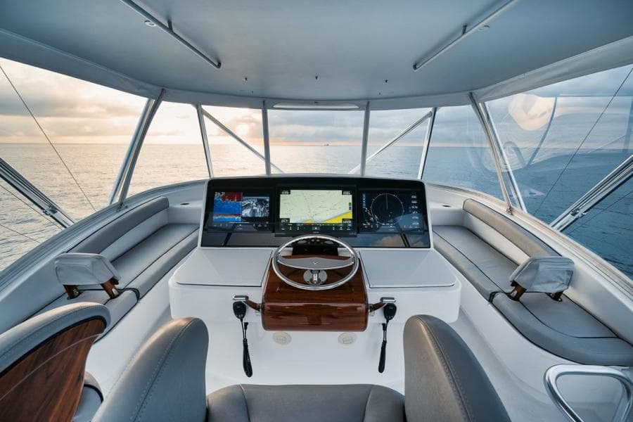 2020 Hatteras Convertible GT59