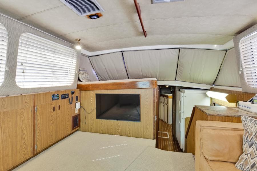 1981 Bertram 42 Convertible Balls To The Wall Salon Port Forward