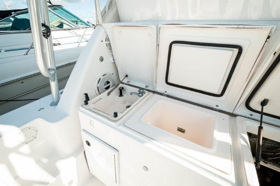 2003 Tiara Yachts 4200 Open  Kingfisher Cockpit 4