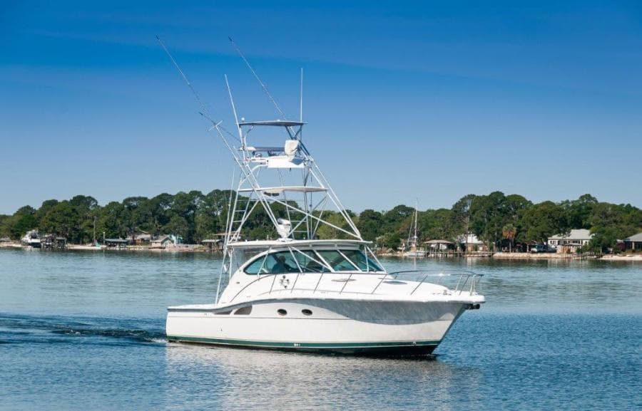 2003 Tiara Yachts 4200 Open  Kingfisher  Stbd Bow