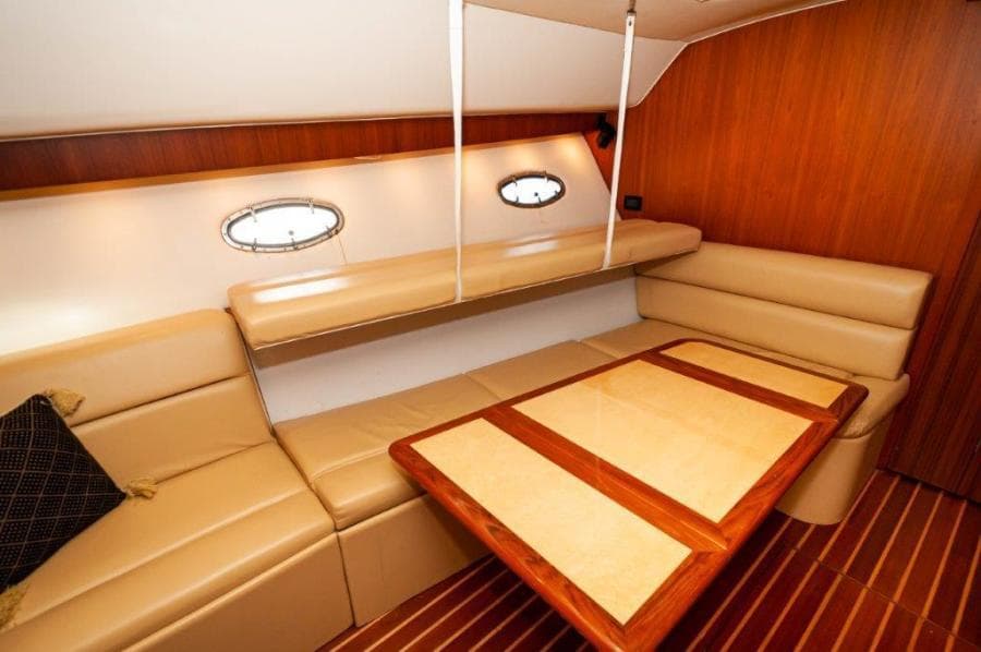 2003 Tiara Yachts 4200 Open  Kingfisher Salon 3