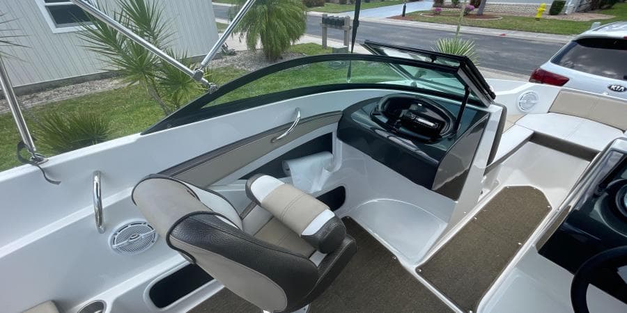 2015 Sea Ray 190 Sport