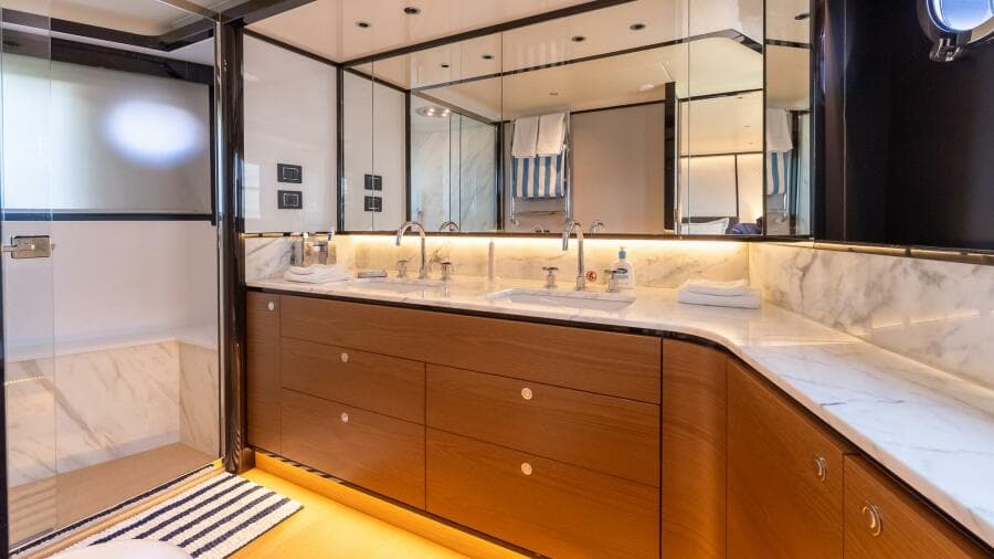 2024 Absolute Navetta 68