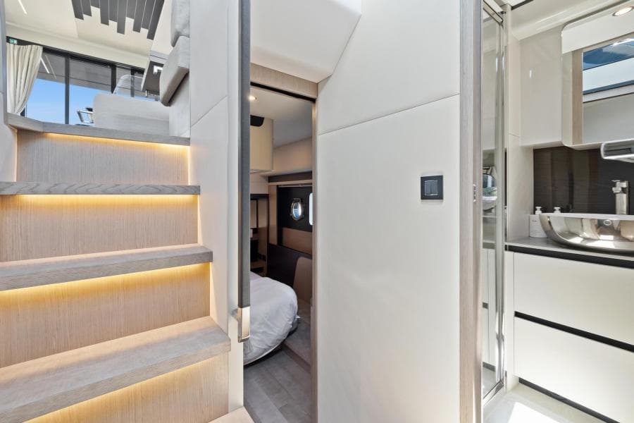 2022 Absolute 48 Coupe