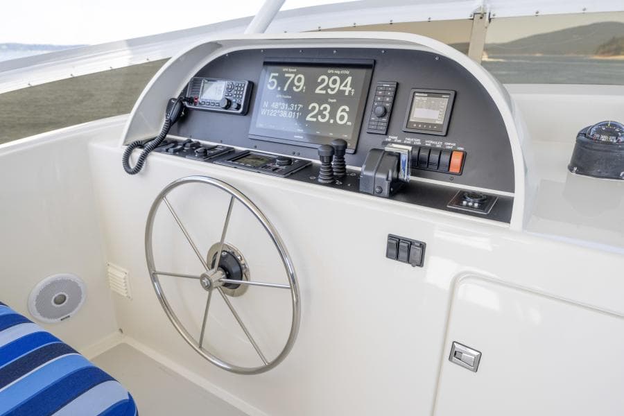 1998 Northern Marine 