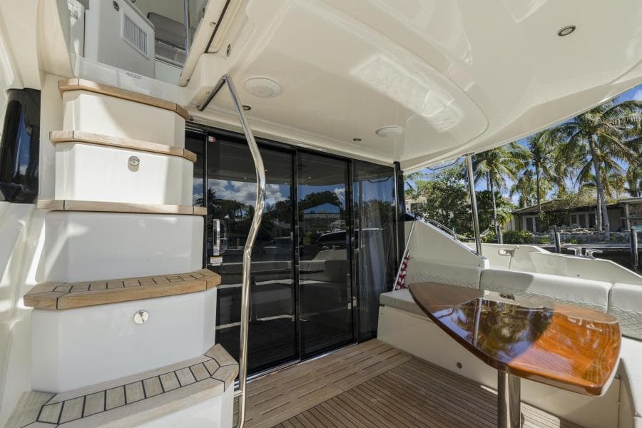 2018 Sea Ray L590 Fly