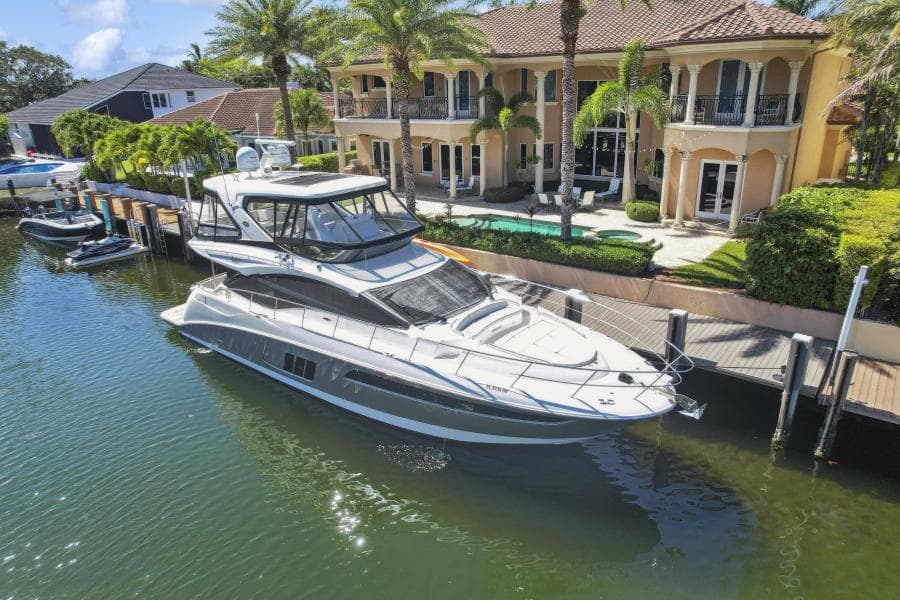 2018 Sea Ray L590 Fly