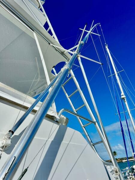 1997 Viking 43 Convertible