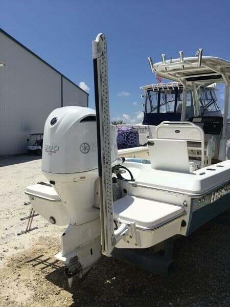 2016 Everglades 243CC