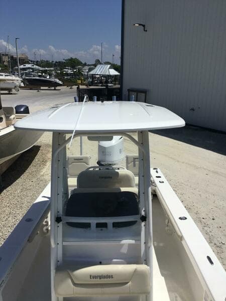 2016 Everglades 243CC