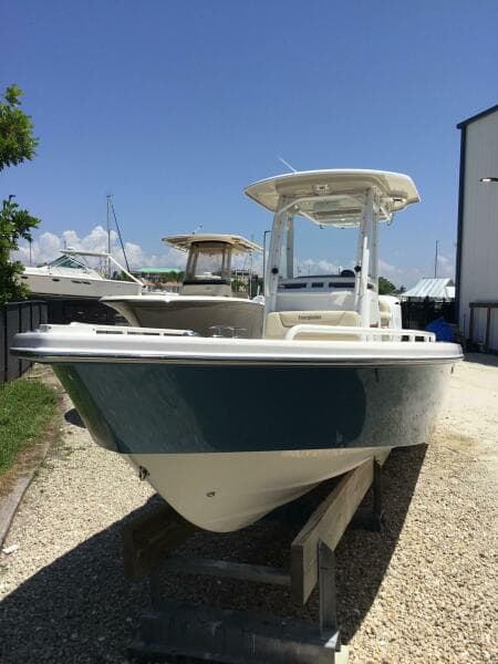 2016 Everglades 243CC
