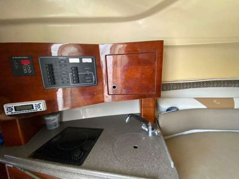 2003 Edgewater 265 Express