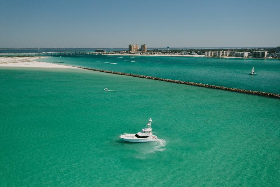 2016 Hatteras GT60  KNOT ON CALL  Aerial 1