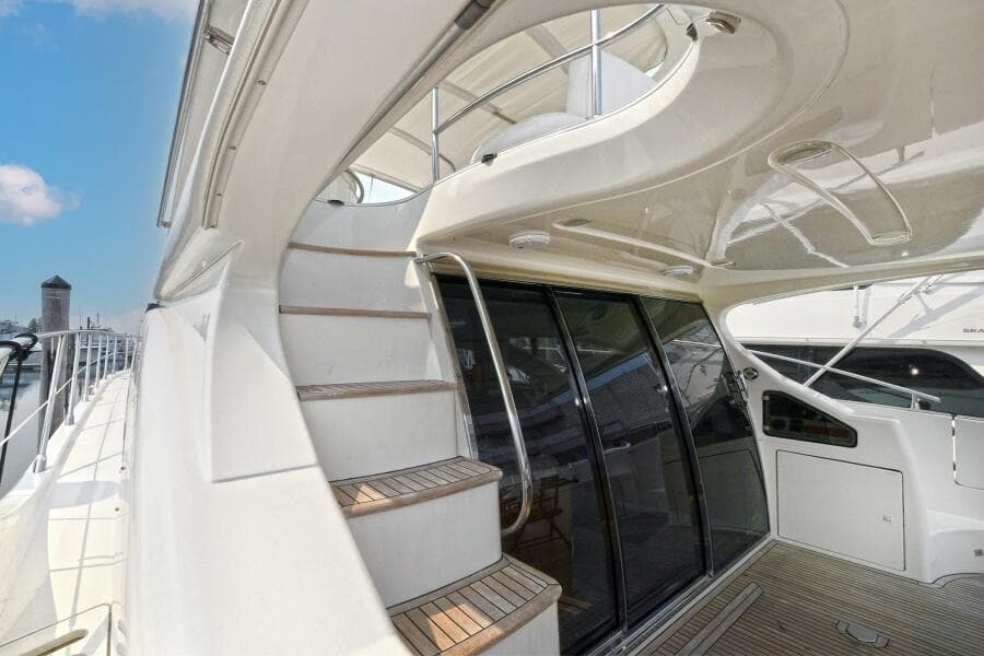 2003 Azimut 62