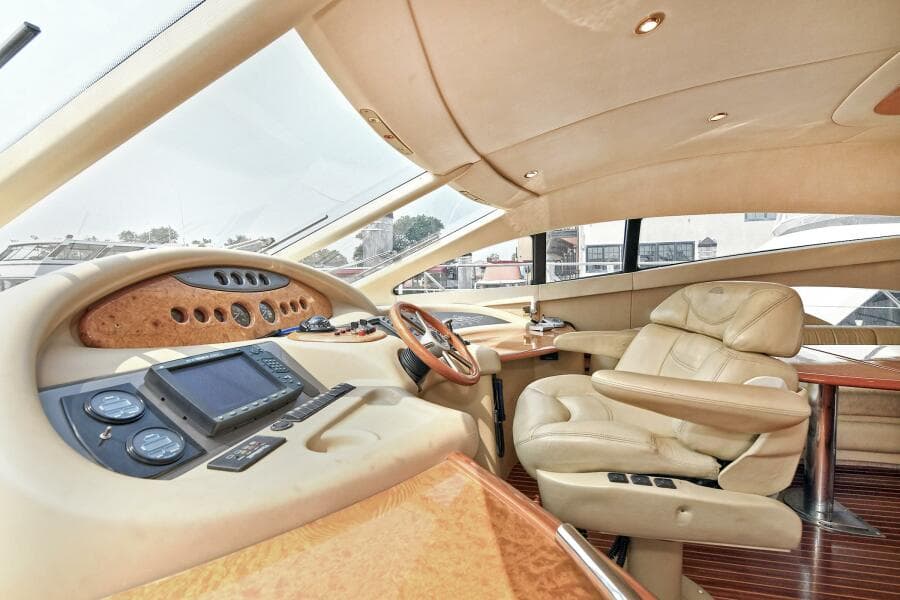 2003 Azimut 62