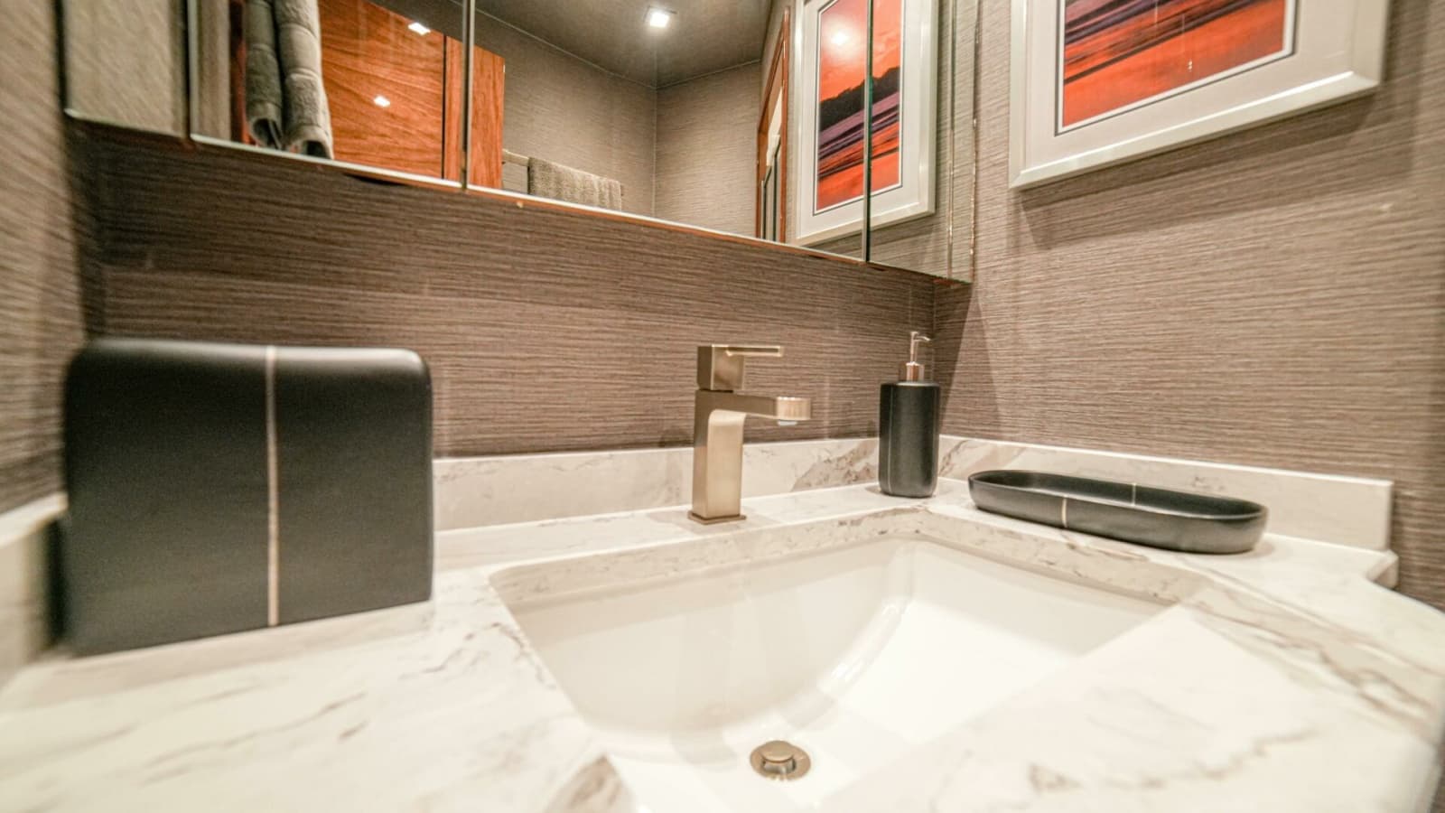 2023 Viking 72 Convertible - Photo 61