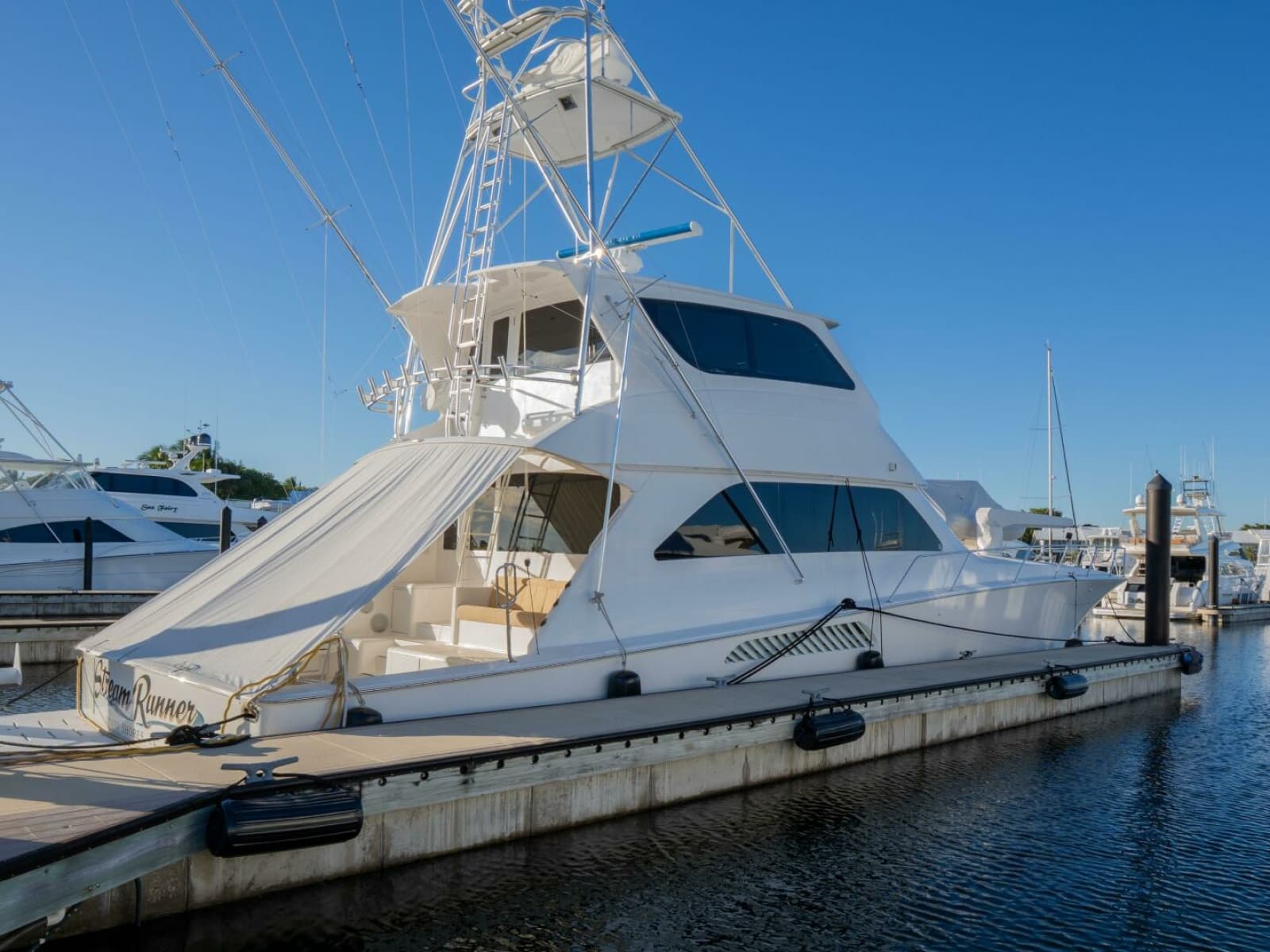2005 Viking 74 Enclosed Bridge - Photo 1